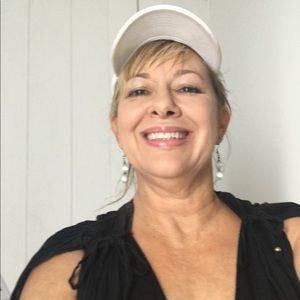 Meet your Posher, Teresa